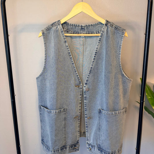 Faded Denim Button Up Pocket Vest | Blue